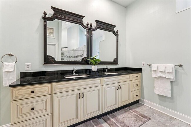 Building Photo - 511 Pine Valley Rd SE