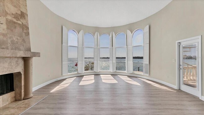 Building Photo - 120 Sands Pt Dr