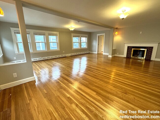 Building Photo - 46 Cerdan Ave