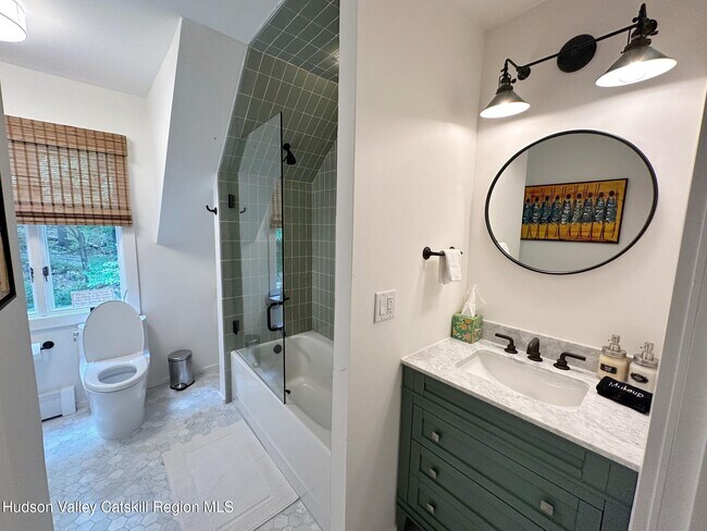 Building Photo - 26 Webster Rd