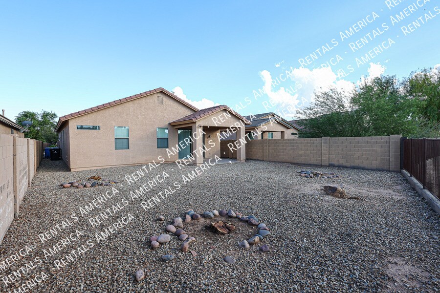 Building Photo - 5614 W Lydia Ln