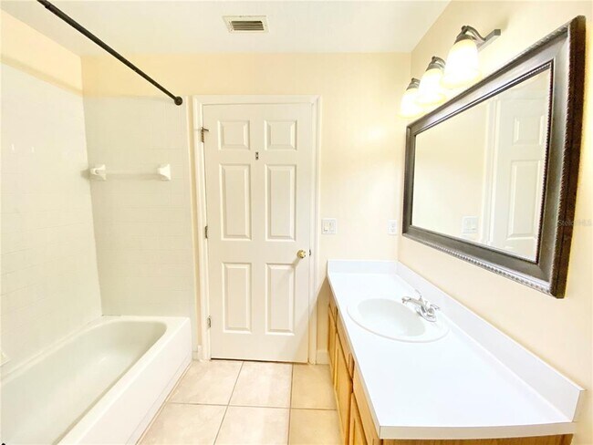 Building Photo - 4286 Shadow Creek Cir