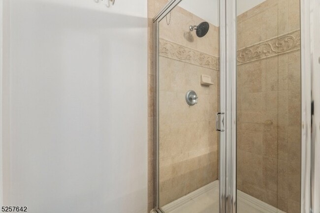 Building Photo - 101 Taft Ln