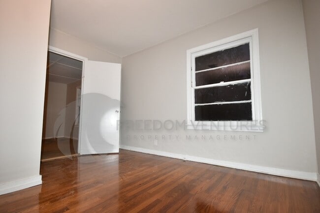 Building Photo - 4104 41st Ave N