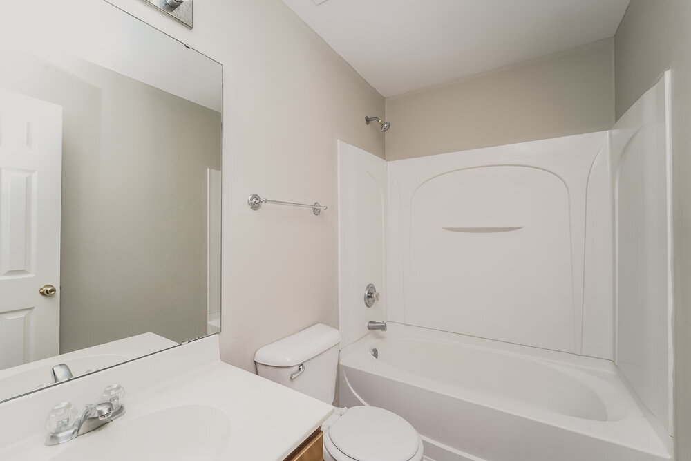 Building Photo - 2527 Buckleigh Dr