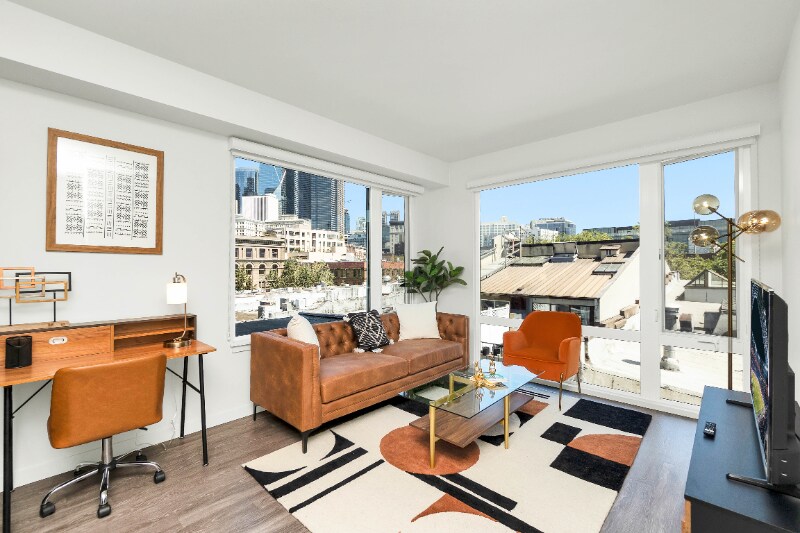 Primary Photo - 80 South Main St