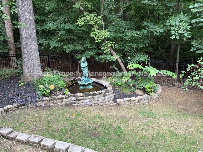 Building Photo - 10 Postbridge Ct