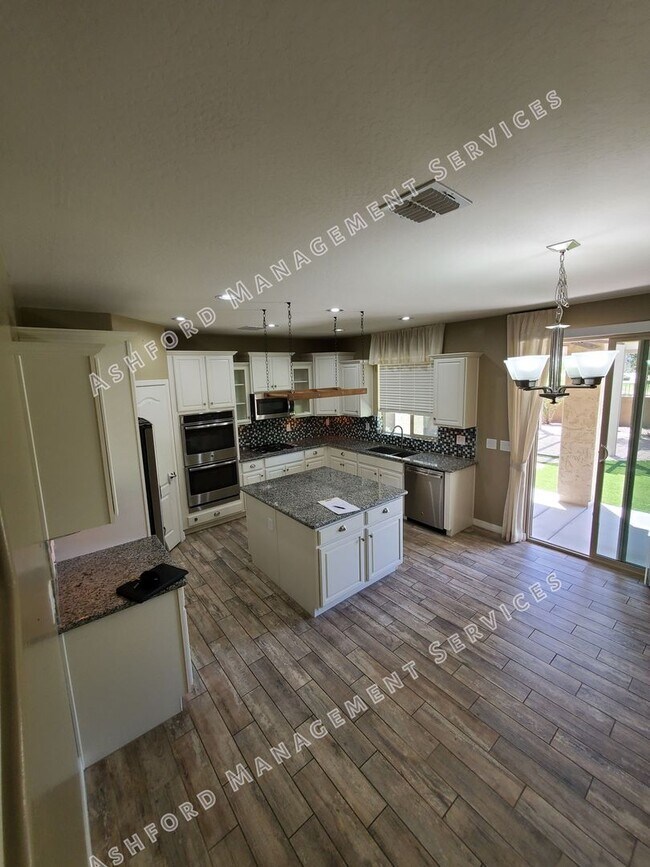 Building Photo - RANCHO CABRILLO 5 BEDROOM HOME FOR RENT