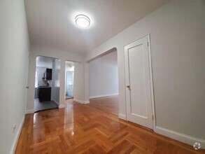 Building Photo - 1 bedroom in BRONX NY 10463