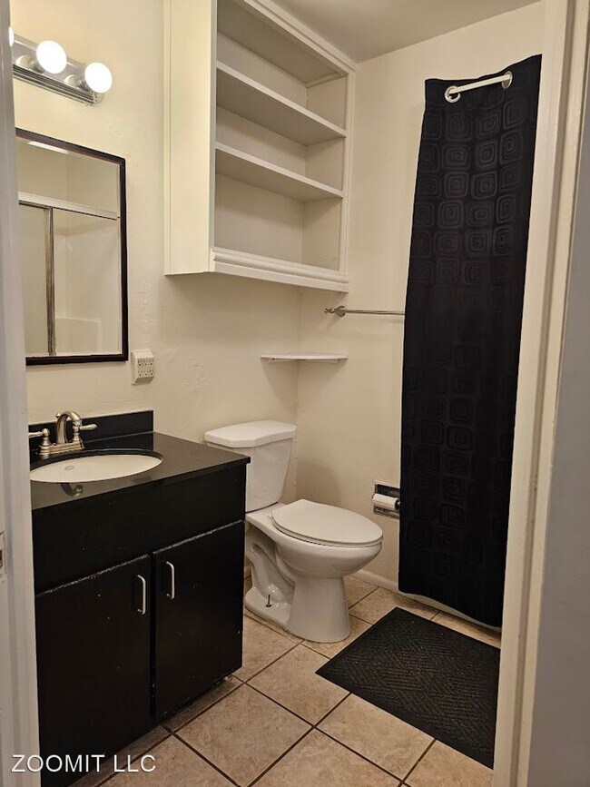 Building Photo - 2 br, 2 bath House - 1029 E Meadowbrook Ave