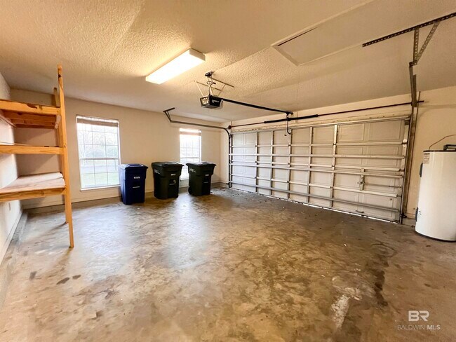 Building Photo - 17831 Fancy Blvd