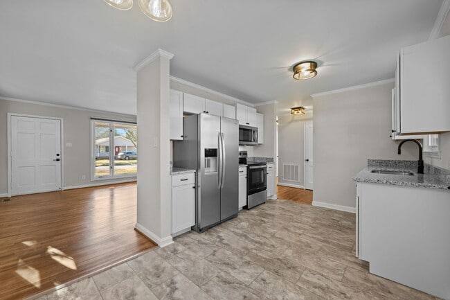 Building Photo - Three bedroom home for rent