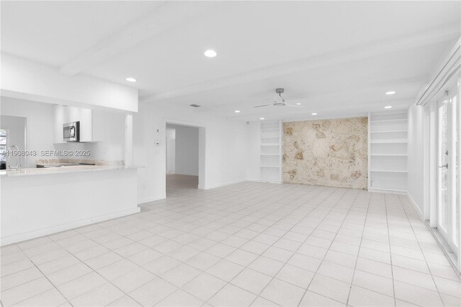 Building Photo - 16412 SW 74 CT