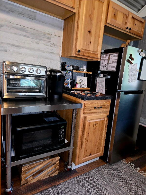 Building Photo - 606 Blessing Ranch Rd