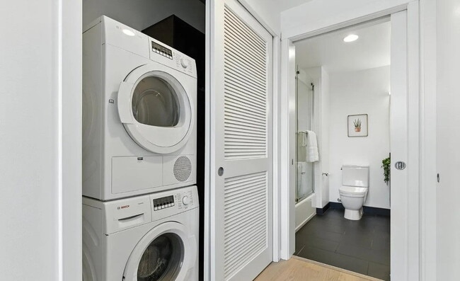 Building Photo - Welcome to Vida - a sleek, modern residenc...