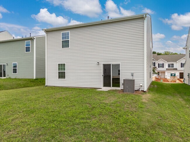 Building Photo - New constructed 5 bed 3 Bath Inman SC
