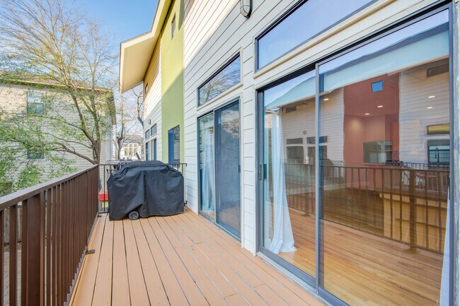 Another view of deck with grill (included). - 4202 Spencer St