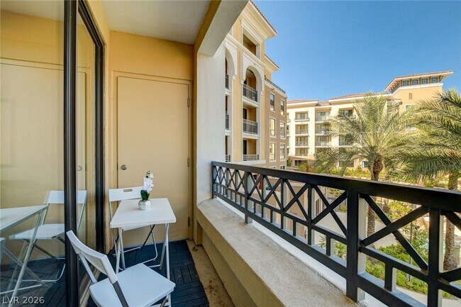 Building Photo - 29 Montelago Blvd