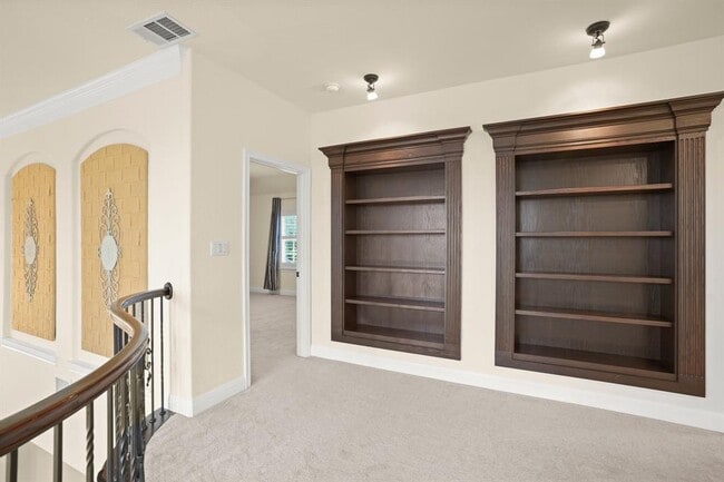 Building Photo - 121 Burgess Ln