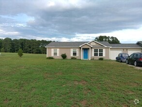 Building Photo - 20 Chaney Lane