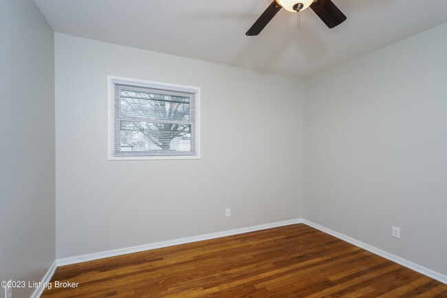 Building Photo - 634 Overdale Dr