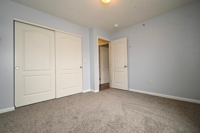 Building Photo - 5898 Ethan Dr