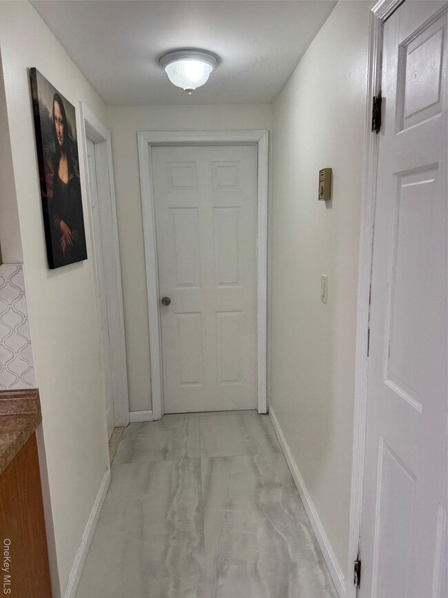 Building Photo - 185 N Bicycle Path