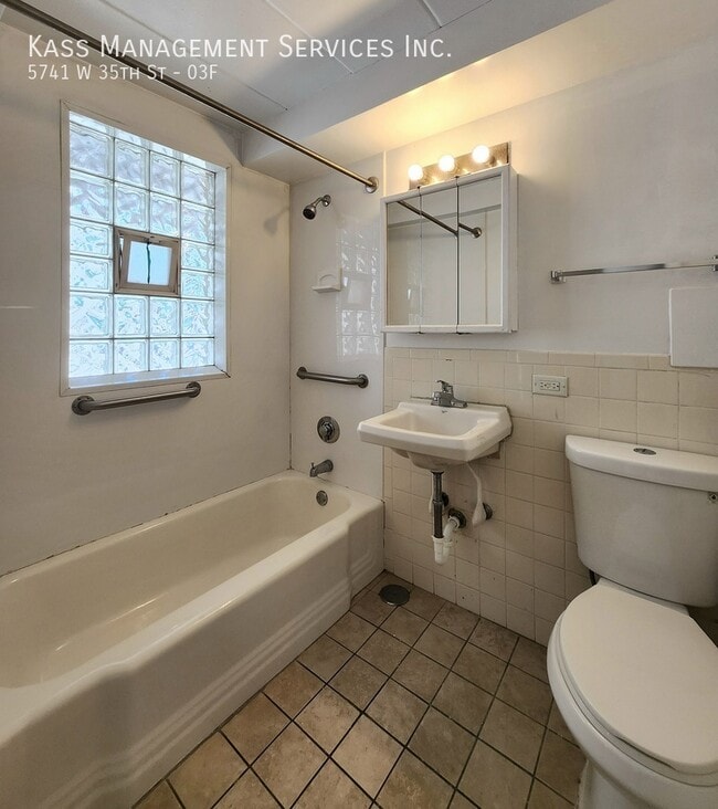 Building Photo - 5741 W 35th St