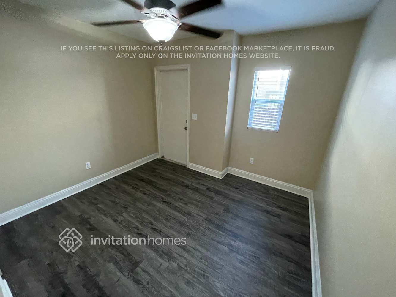 Building Photo - 1240 W 82nd St