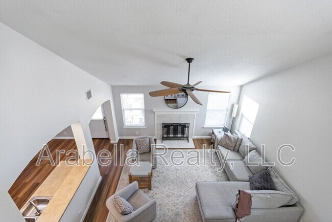Building Photo - 9810 Moffitt Dr
