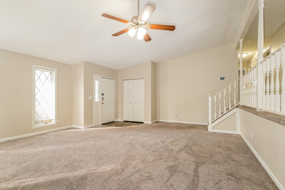 Building Photo - 11990 Roseview Ln