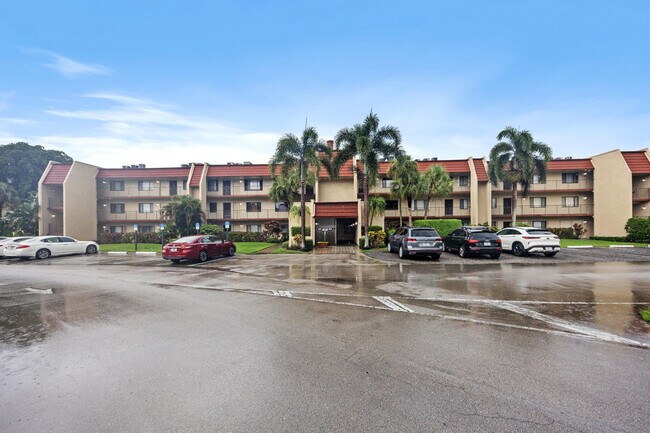 Building Photo - 4539 Luxemburg Ct