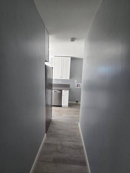 Building Photo - 317 Warren Ln