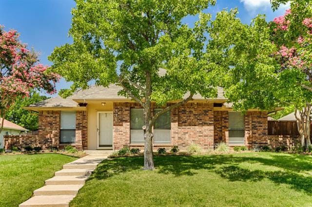 Building Photo - 331 Aspenway Dr