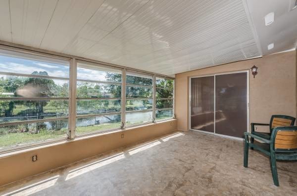 Building Photo - 7400 Cherry Laurel Dr