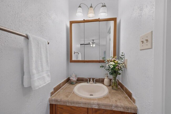 Building Photo - 8418 Fathom Cir
