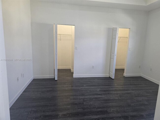 Building Photo - 3399 W 90th Terrace