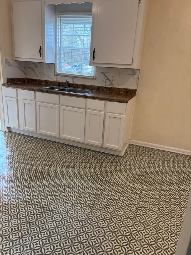 Building Photo - 19449 W Chicago