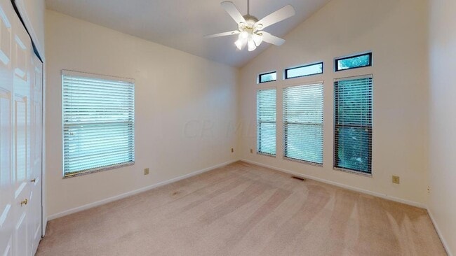 Building Photo - 6498 Ringsend Ct