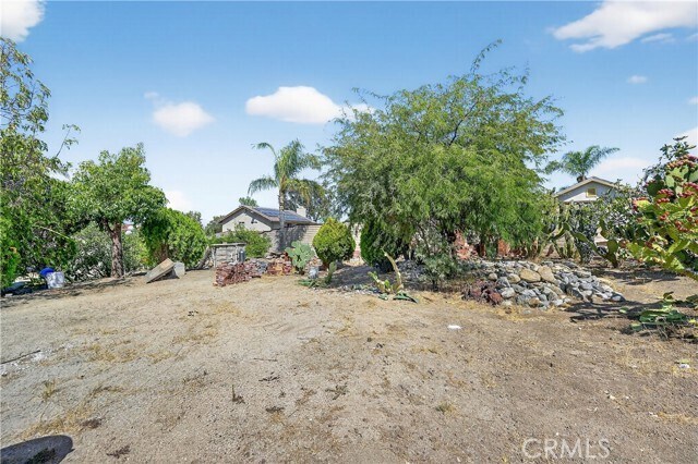 Building Photo - 10728 Valley Dr