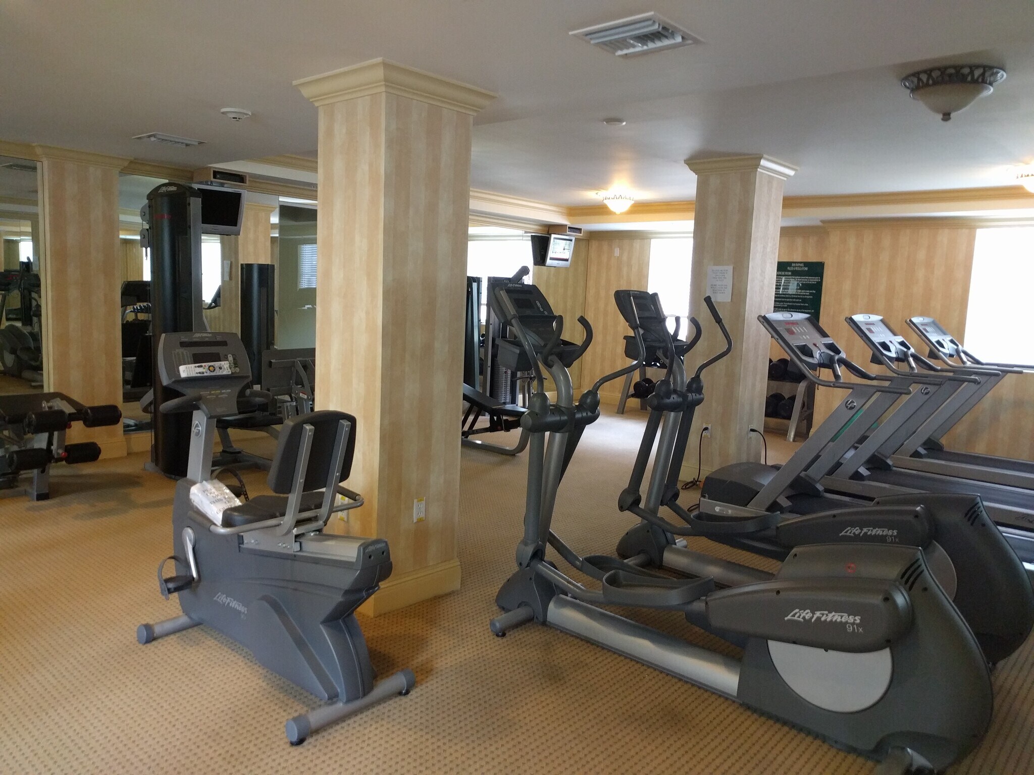 Building Photo - 3210 Renaissance Way