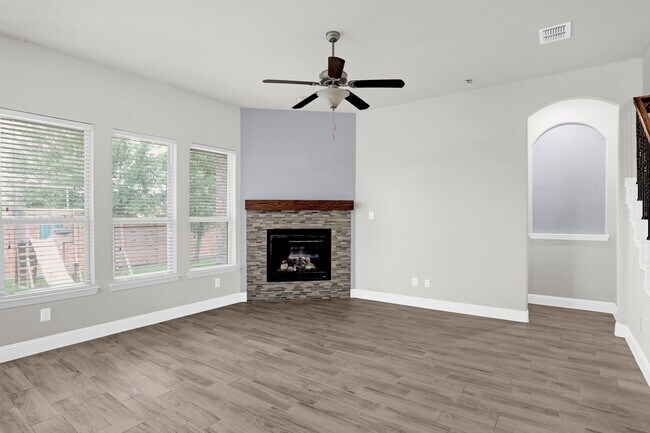 Building Photo - Stylish & Spacious Home in Anna – Perfect ...