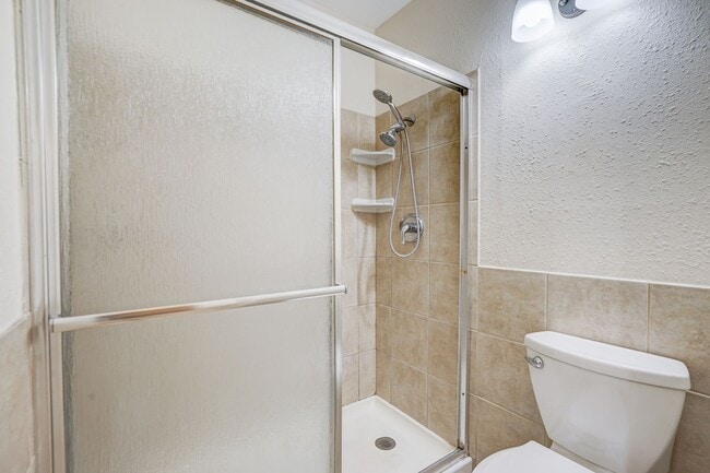 Building Photo - 206 Meadow Path Dr