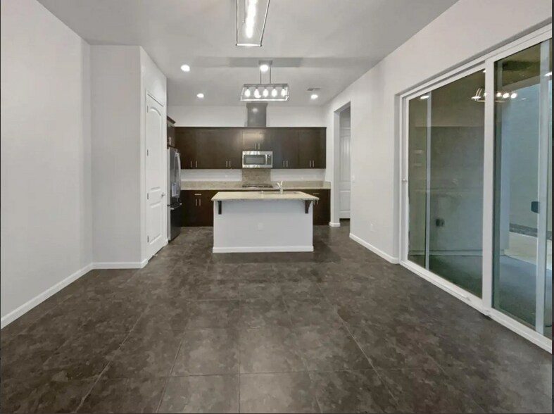 Building Photo - 4418 Natomas Central Dr