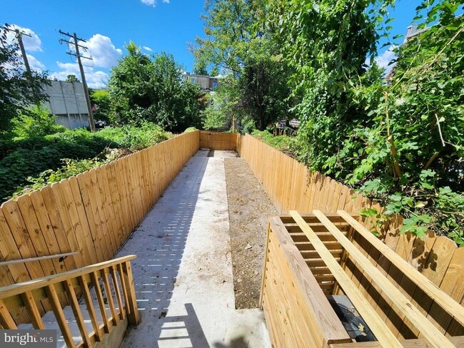 Building Photo - 2126 McCulloh St