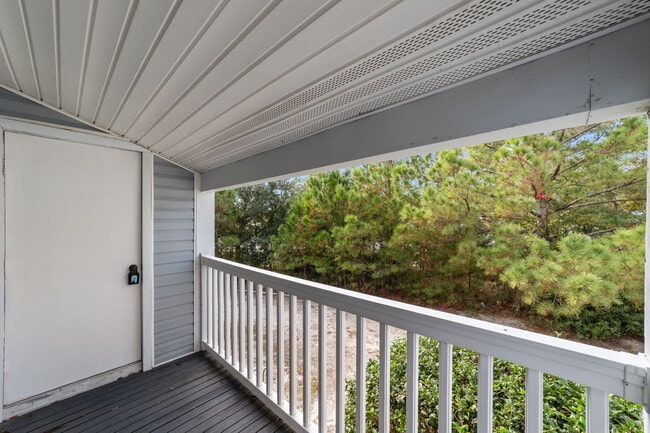 Building Photo - 1356 Glenns Bay Rd