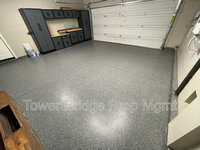 Building Photo - 5508 Copper Sunset Way