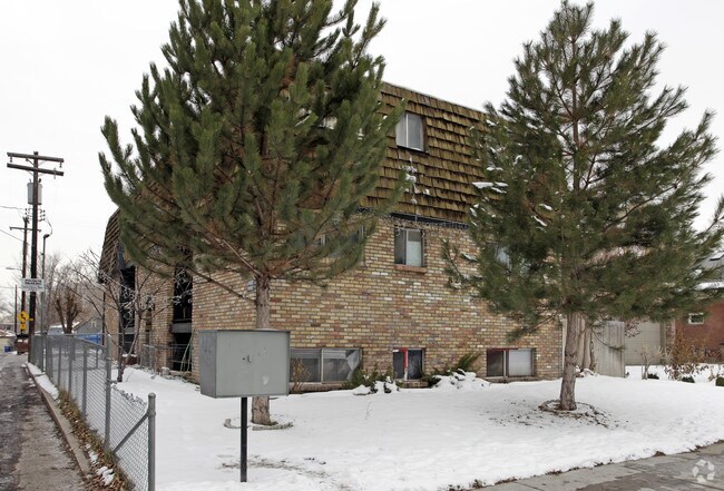 Building Photo - Liberty 828