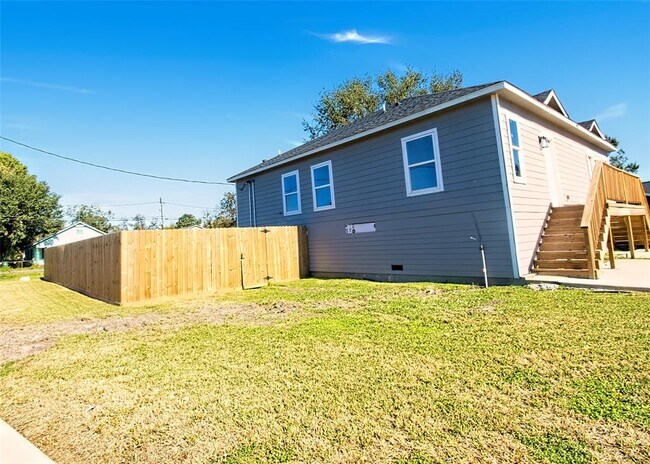 Building Photo - 4817 Wylie St