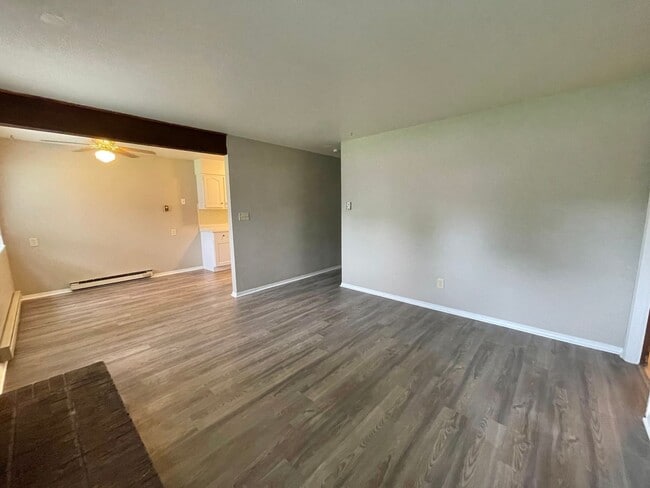 Building Photo - 1212 Montgomery St